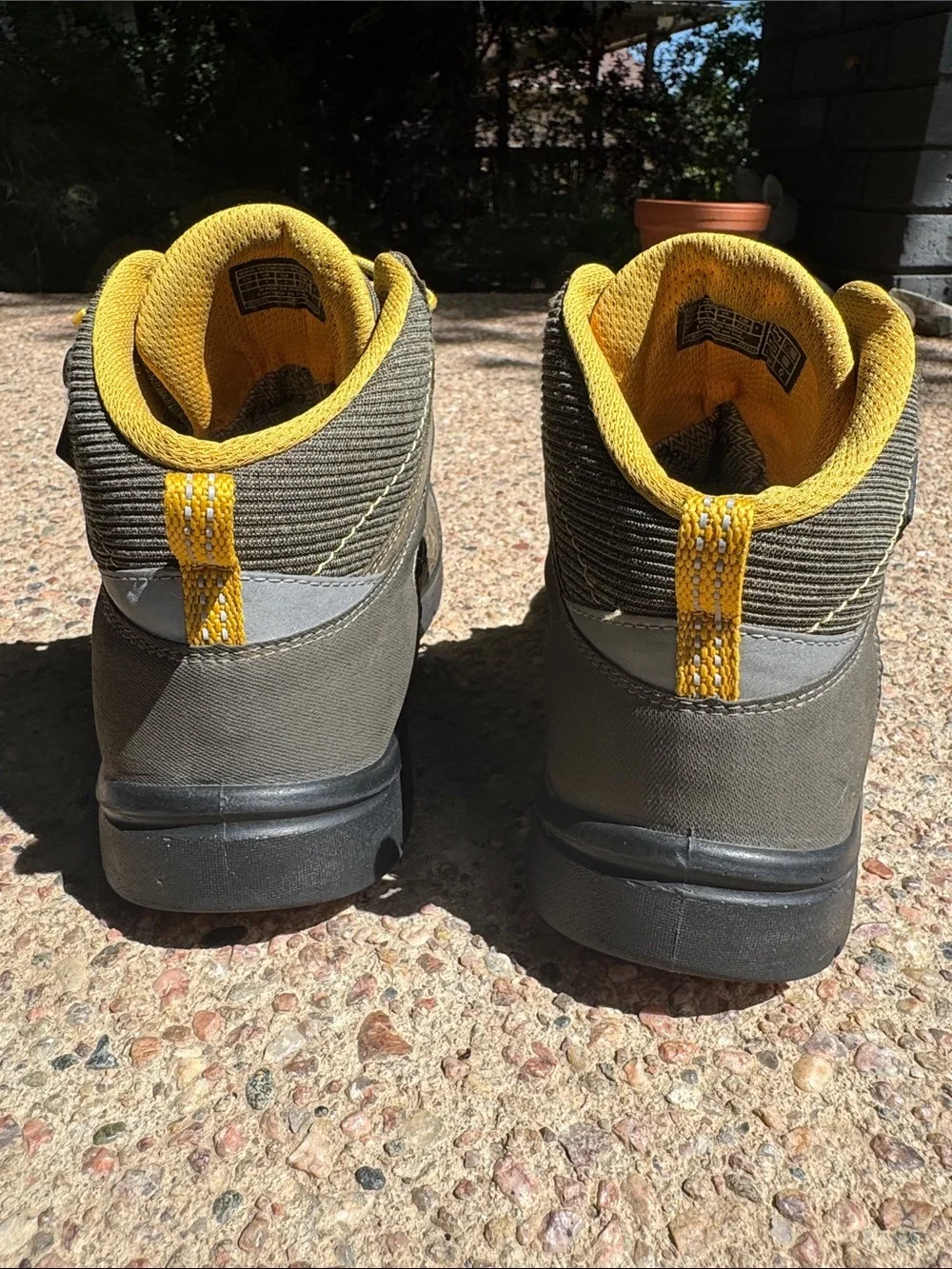 LUC KEEN big girls/women sz 5 gold and green Hiking Shoes